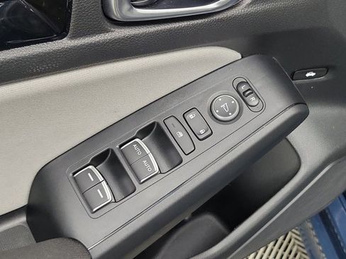 Certified 2025 Honda Civic Sport image 19