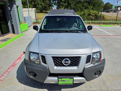 Used 2015 Nissan Xterra X RWD image 6