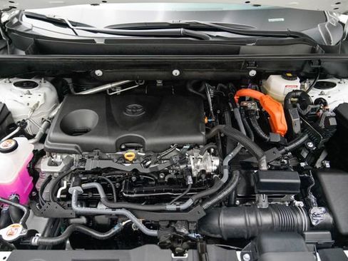 Used 2024 Toyota RAV4 XLE image 10