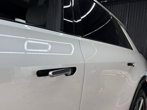 Used 2024 Cadillac Lyriq Tech RWD image 34
