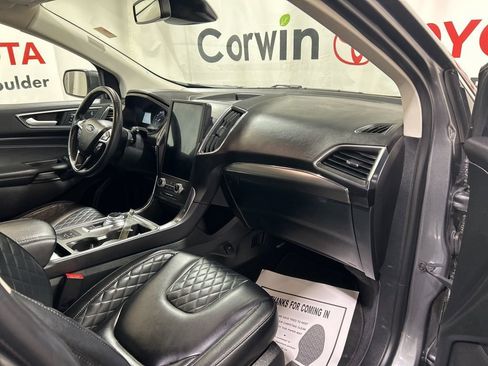 Used 2024 Ford Edge Titanium image 10