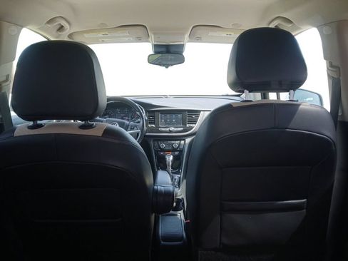 Used 2022 Buick Encore Preferred AWD/4WD image 5