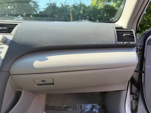Used 2007 Toyota Camry LE FWD image 22