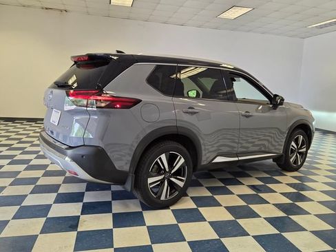 Used 2023 Nissan Rogue Platinum FWD image 8