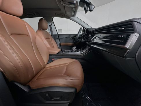 Used 2023 Audi Q7 2.0T Premium Plus w/ Premium Plus Package image 8