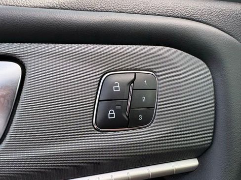 Used 2025 Ford Explorer ST-Line w/ Premium Package image 27