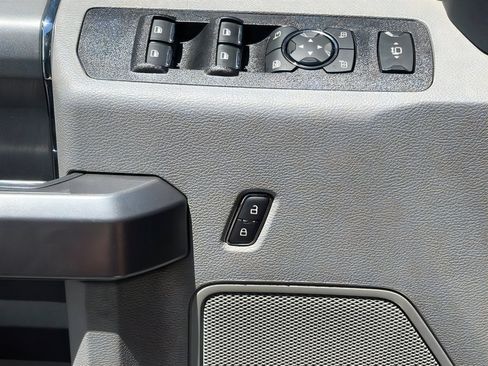 Used 2022 Ford F350 XLT w/ XLT Premium Package AWD/4WD image 19