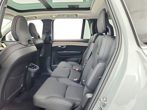 New 2026 Volvo XC90 B6 Plus w/ Protection Package Premier image 37
