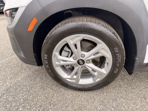 Used 2023 Hyundai Kona SEL AWD/4WD image 8