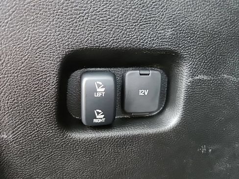 Used 2024 Ford Edge Titanium AWD/4WD image 8