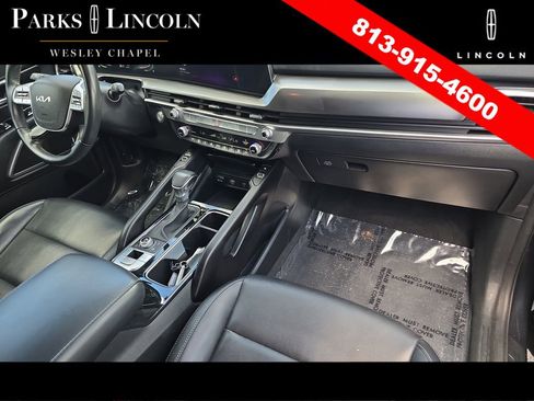 Used 2024 Kia Telluride S image 9