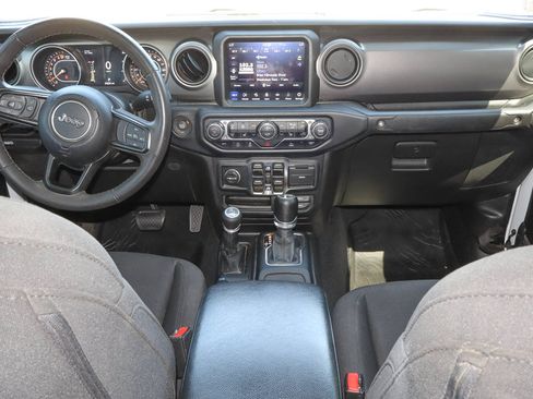 Used 2023 Jeep Gladiator Sport AWD/4WD image 10