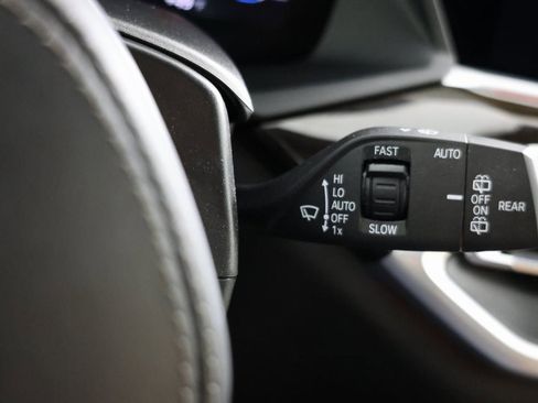 Used 2023 BMW X5 M50i w/ Climate Comfort Package image 27