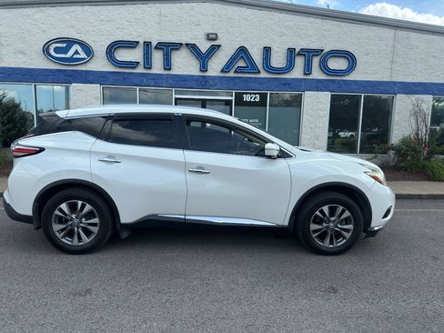 Used 2015 Nissan Murano SL w/ SL Technology Package FWD image 3