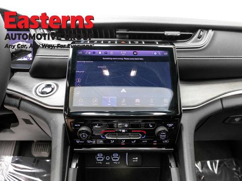 Used 2024 Jeep Grand Cherokee Limited 4xe AWD/4WD image 12