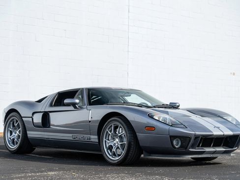 Used 2006 Ford GT image 8