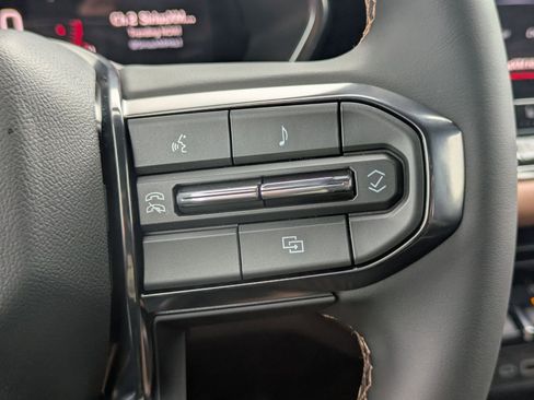 New 2026 GMC Canyon AT4 image 16