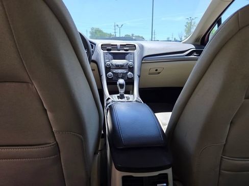 Used 2013 Ford Fusion SE FWD image 36