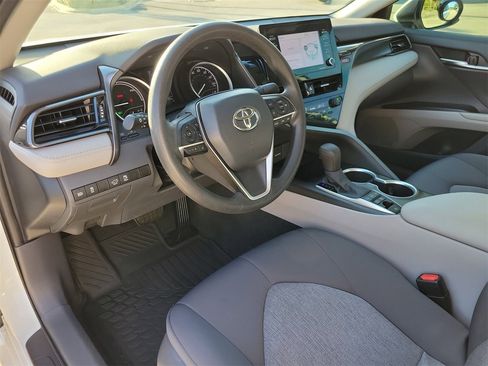Used 2021 Toyota Camry LE image 15
