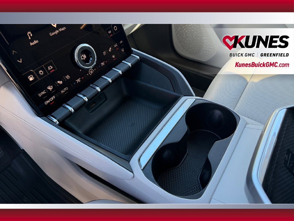 New 2027 GMC Terrain Denali w/ LPO, Floor Liner Package AWD/4WD image 27