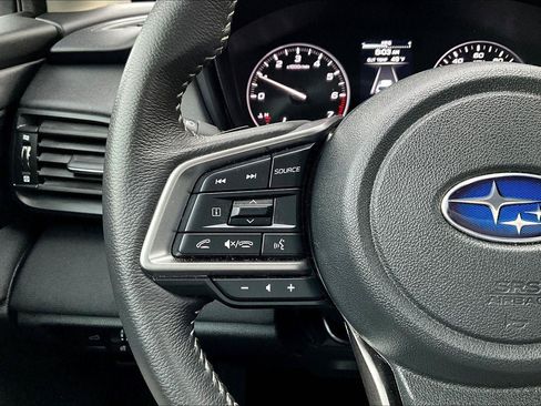 Used 2025 Subaru Outback Premium w/ Popular Package #1A AWD/4WD image 18