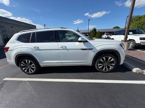 Used 2022 Volkswagen Atlas SEL Premium AWD/4WD image 4
