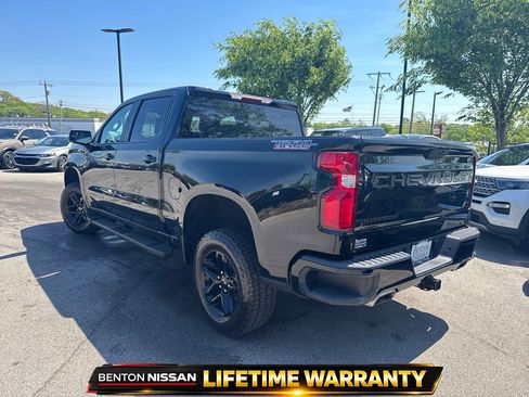 Used 2021 Chevrolet Silverado 1500 LT Trail Boss w/ Bed Protection Package AWD/4WD image 7