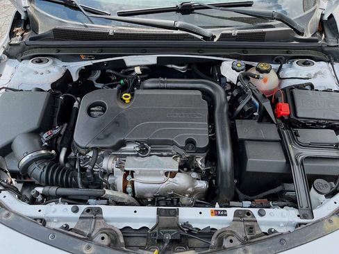 Used 2024 Chevrolet Malibu LT FWD image 30