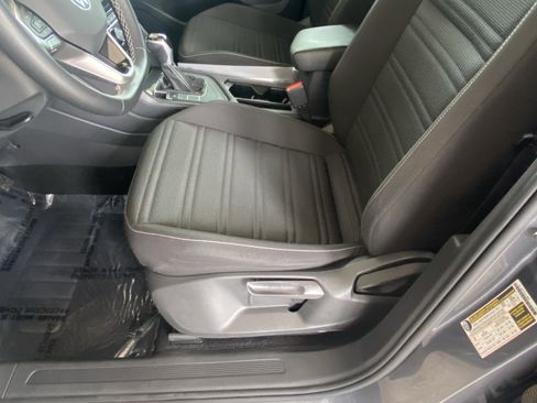 Certified 2023 Volkswagen Tiguan S FWD image 34