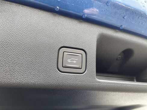 Used 2024 Chevrolet Equinox EV LT w/ LPO, Blackout Package image 39