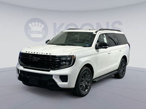 New 2026 Ford Expedition Platinum w/ Stealth Appearance Package image 1