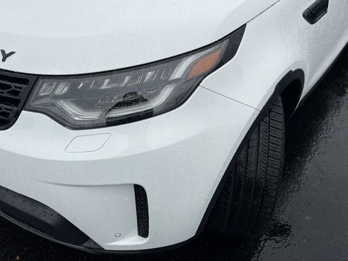 Used 2017 Land Rover Discovery HSE Luxury image 3