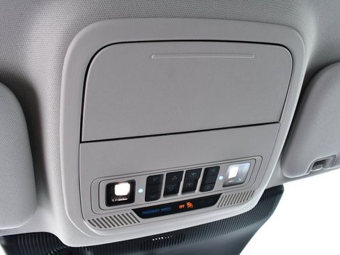 New 2025 Ford Explorer Active w/ Active Comfort Package image 35