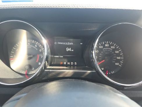 Used 2017 Ford Mustang GT RWD image 8