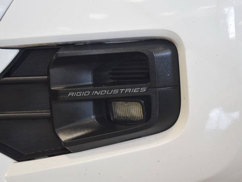 Used 2017 Toyota Tacoma TRD Pro AWD/4WD image 11