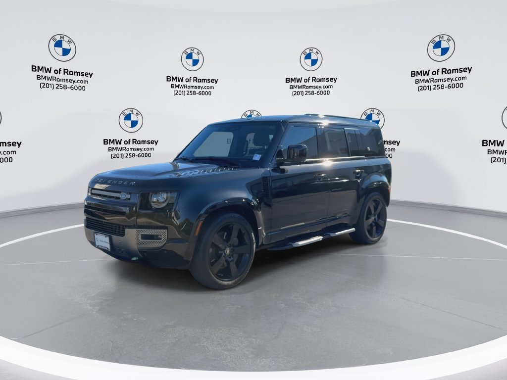 Used 2024 Land Rover Defender 110 X-Dynamic SE AWD/4WD image 8