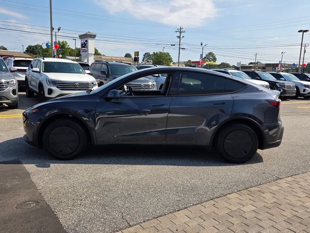 Used 2026 Tesla Model Y 2WD image 4