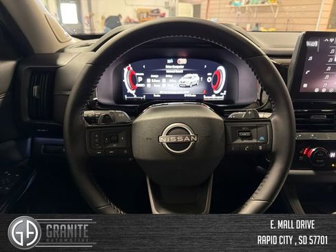 New 2026 Nissan Pathfinder Platinum AWD/4WD image 14