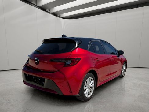 Used 2025 Toyota Corolla SE image 5