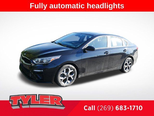 Used 2021 Kia Forte LXS FWD image 3