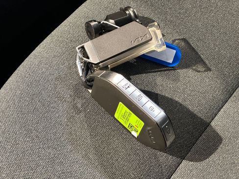 Used 2025 Kia K4 LXS image 22