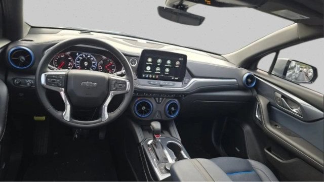Used 2025 Chevrolet Blazer RS w/ Driver Confidence II Package AWD/4WD image 7