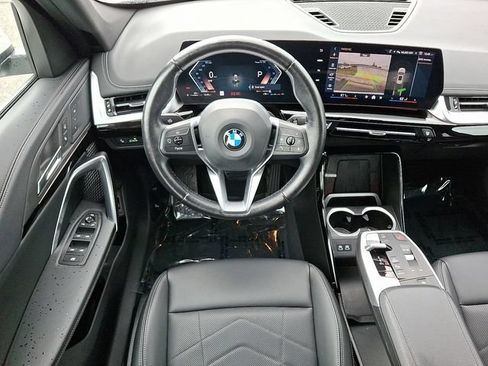 Used 2025 BMW X1 xDrive28i AWD/4WD image 10