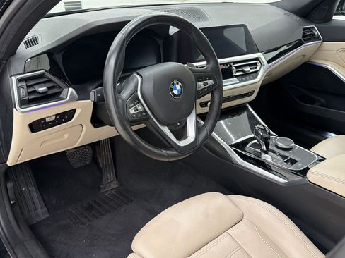 Used 2019 BMW 330i xDrive Sedan w/ Convenience Package AWD/4WD image 4