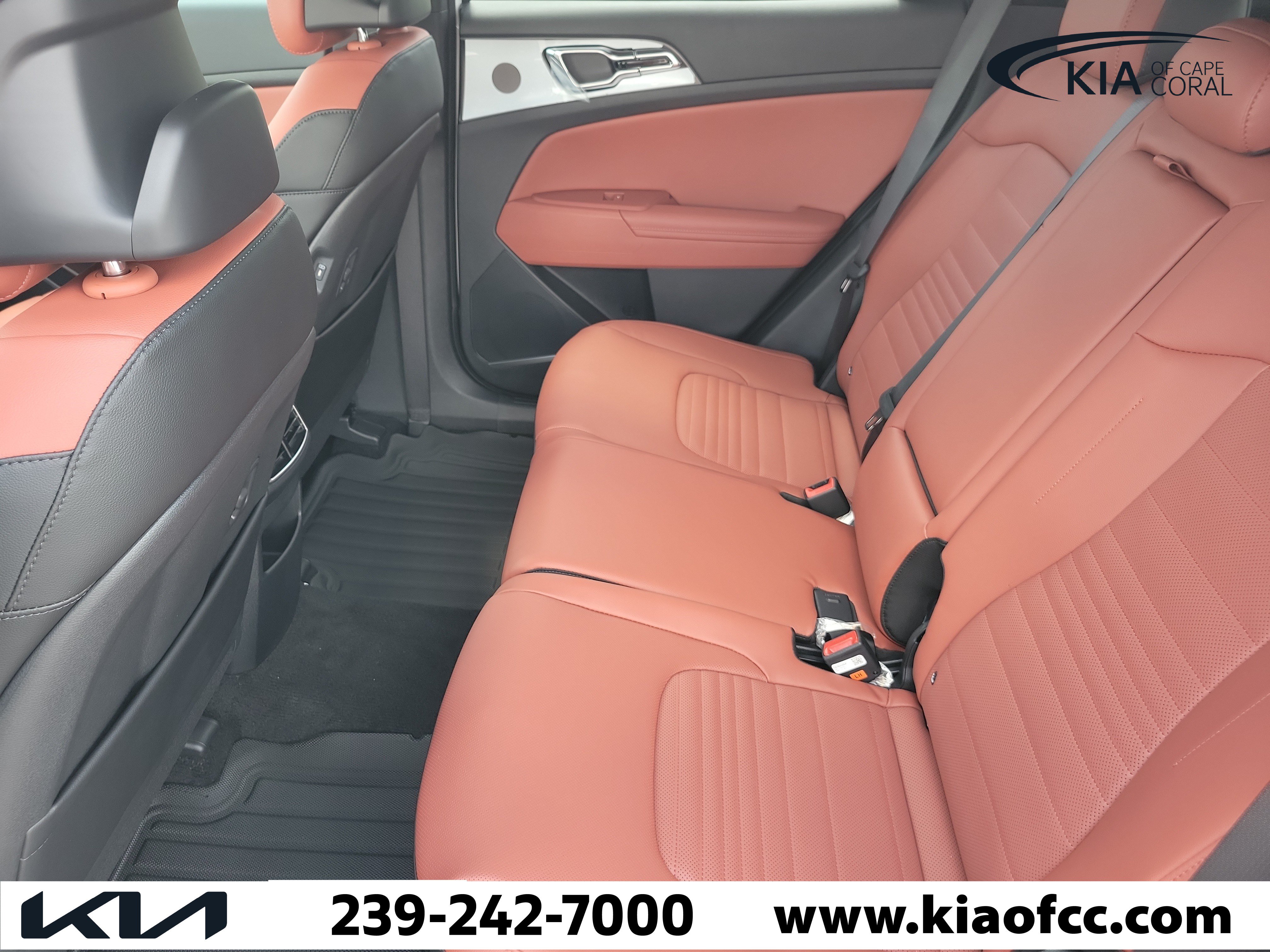 New 2027 Kia Sportage SX FWD image 12
