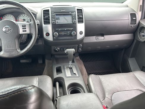 Used 2015 Nissan Xterra PRO-4X w/ Pro-4x Leather Package AWD/4WD image 12
