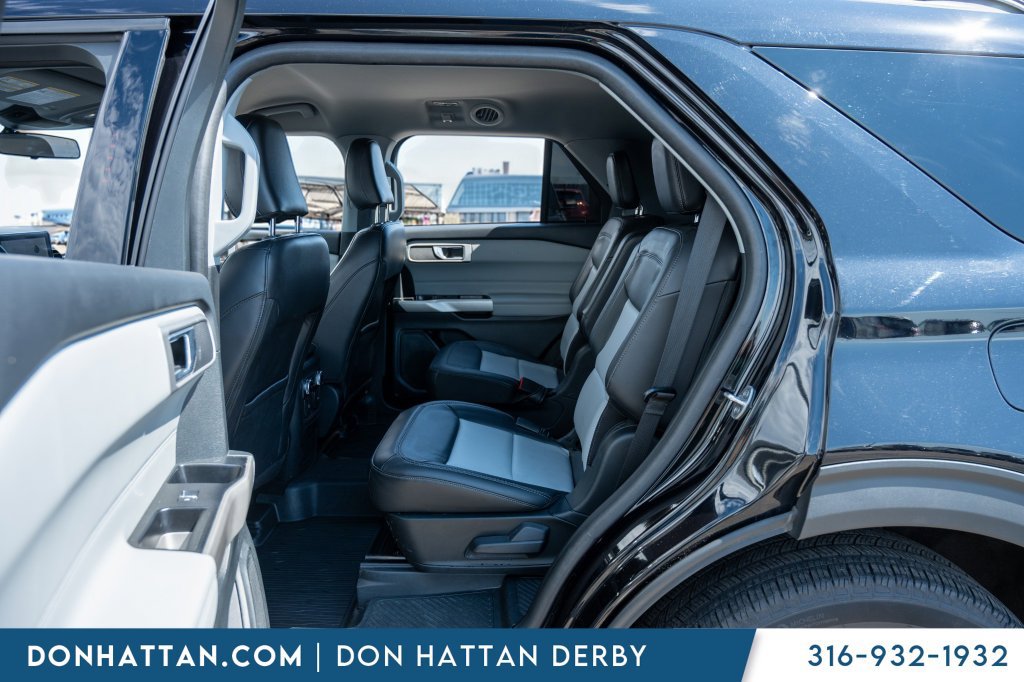 Used 2023 Ford Explorer XLT w/ Equipment Group 202A AWD/4WD image 23
