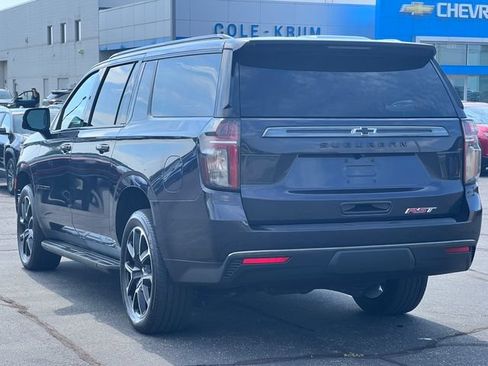 Used 2022 Chevrolet Suburban RST w/ Luxury Package AWD/4WD image 13