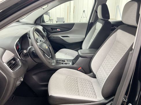 Used 2024 Chevrolet Equinox LS FWD image 18