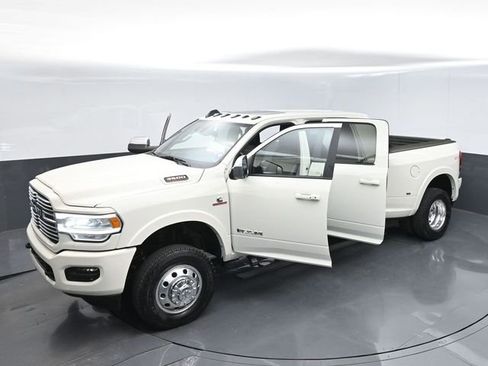 Used 2022 RAM 3500 Laramie AWD/4WD image 59